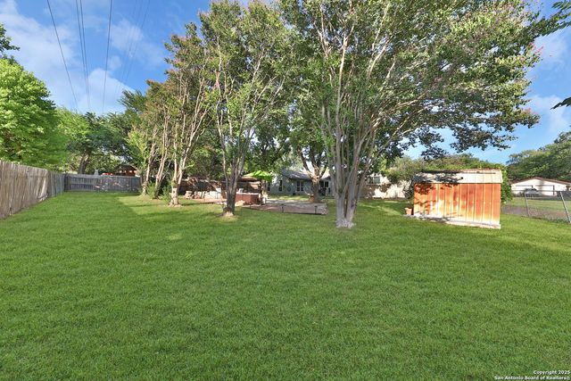 7203 Forest Mont, San Antonio, TX 78240