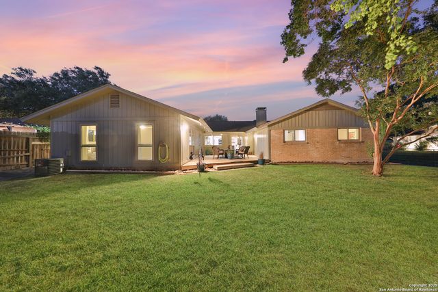 7203 Forest Mont, San Antonio, TX 78240