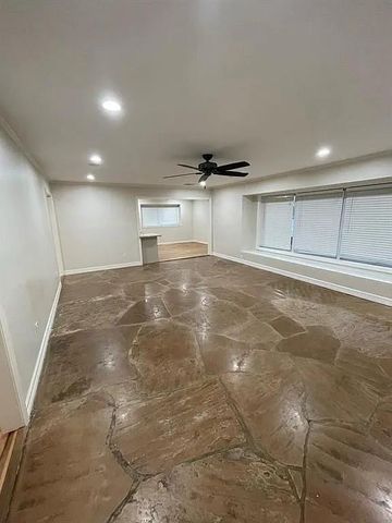 9415 Endicott Lane, Houston, TX 77096