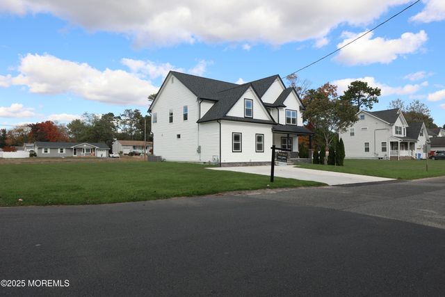 1201 1st Avenue, Toms River, NJ 08757
