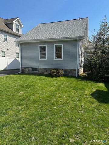 28 Hobbie Street, Stamford, CT 06902