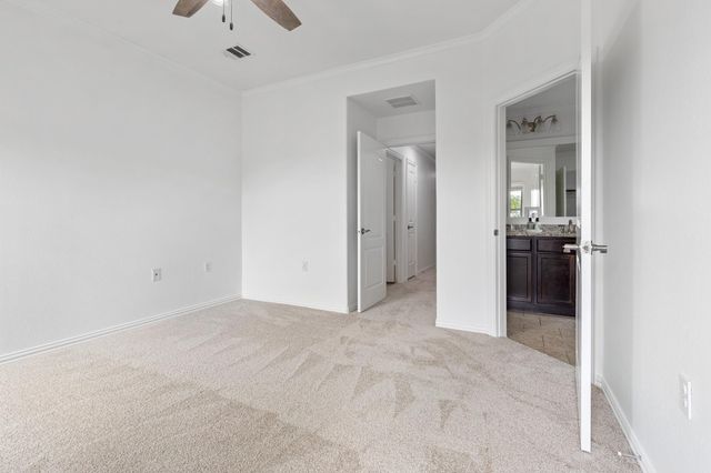 5621 Little Theater BND, Austin, TX 78747