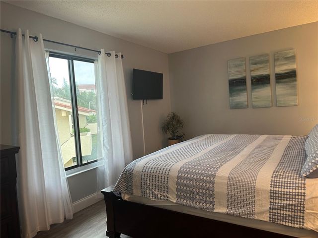 6335 PALMA DEL MAR BOULEVARD S 221, St Petersburg, FL 33715