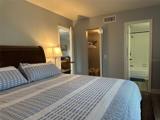 6335 PALMA DEL MAR BOULEVARD S 221, St Petersburg, FL 33715