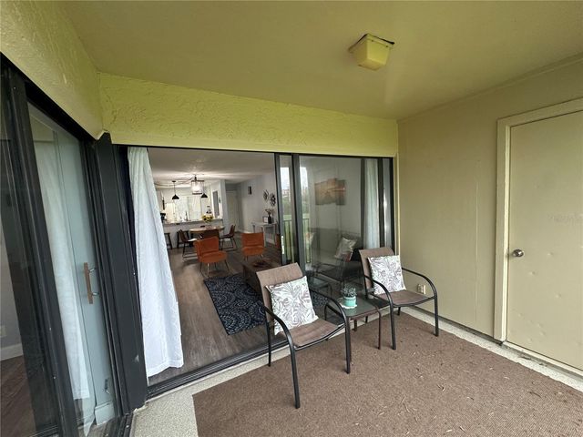 6335 PALMA DEL MAR BOULEVARD S 221, St Petersburg, FL 33715