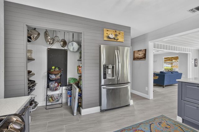 338 Hunter Street, West Palm Beach, FL 33405