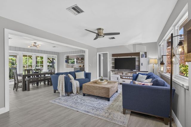 338 Hunter Street, West Palm Beach, FL 33405