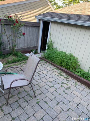 630 Longfellow Drive, Branford, CT 06405