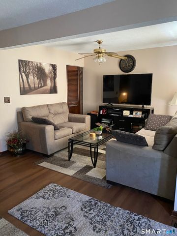 630 Longfellow Drive, Branford, CT 06405