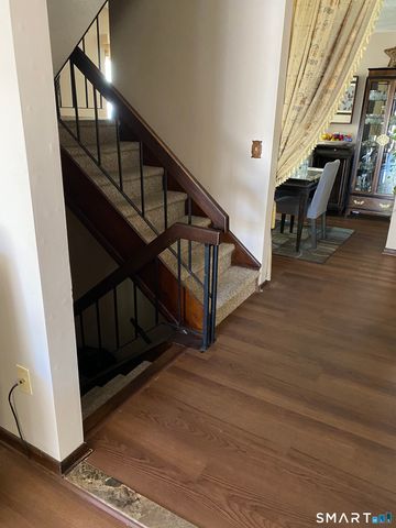 630 Longfellow Drive, Branford, CT 06405