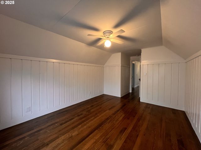 2014 E St, Vancouver, WA 98663