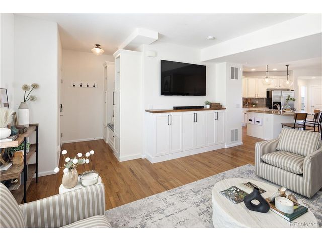 10218 Ridgegate Cir, Lone Tree, CO 80124