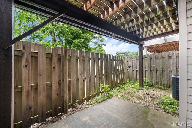 2317 Driftwood Place, Maryland Heights, MO 63146