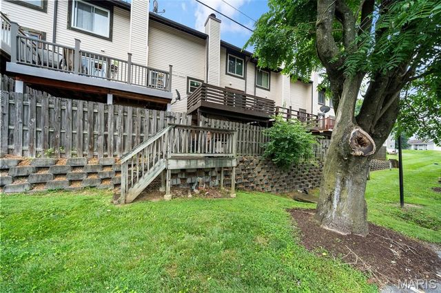 2317 Driftwood Place, Maryland Heights, MO 63146