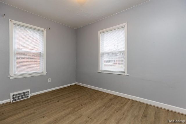 11635 Greenview Avenue, Detroit, MI 48228