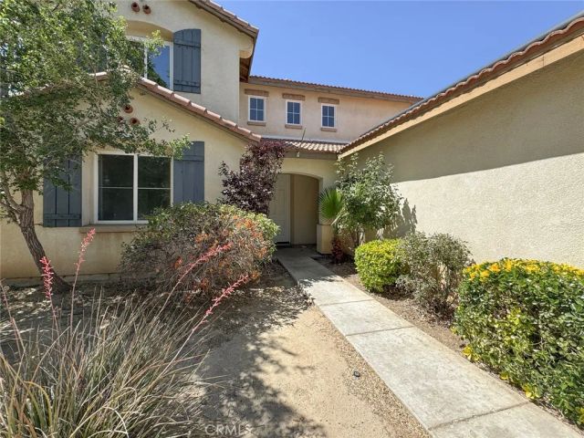 1040 E Avenue K11, Lancaster, CA 93535