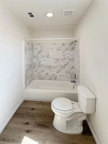 1040 E Avenue K11, Lancaster, CA 93535