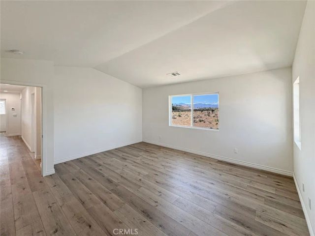 1040 E Avenue K11, Lancaster, CA 93535