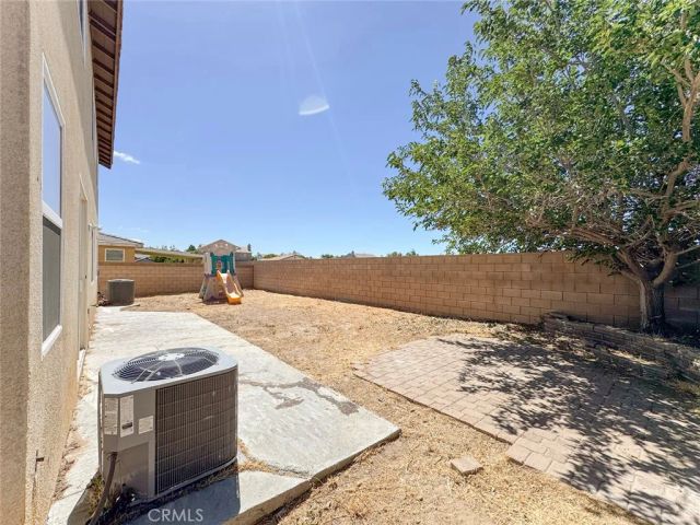 1040 E Avenue K11, Lancaster, CA 93535