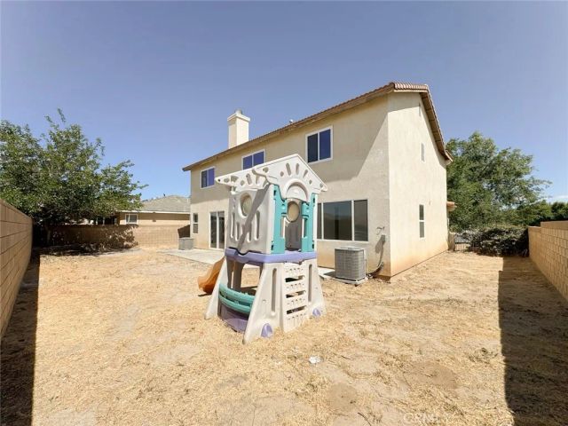 1040 E Avenue K11, Lancaster, CA 93535