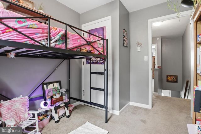 33 COMMERCE ST, New Oxford, PA 17350