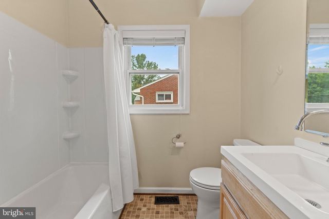 10921 ALLEN AVE, Hagerstown, MD 21740