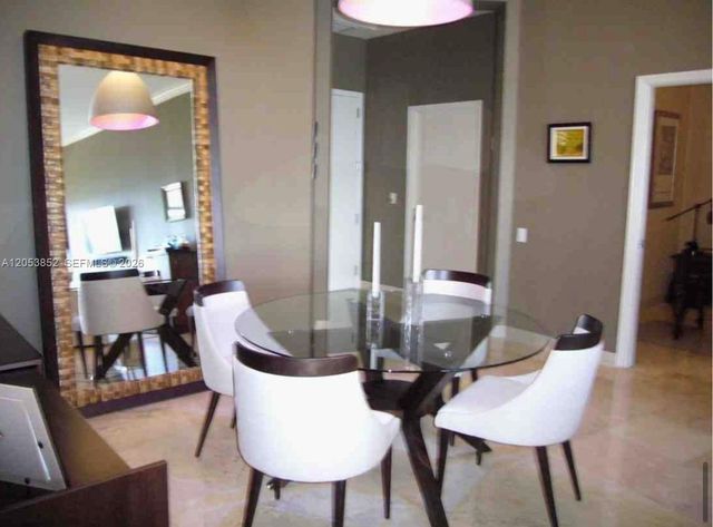 808 Brickell Key Dr 606, Miami, FL 33131