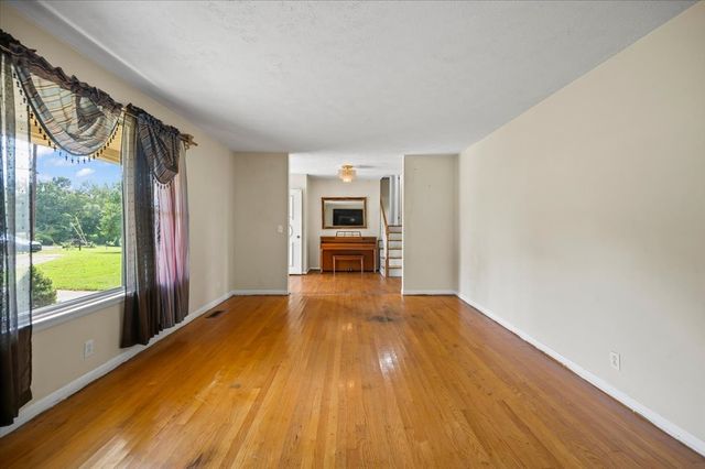 400 Nesbitt Ln, Madison, TN 37115