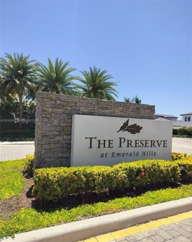5767 W Ashwood Cir W, Hollywood, FL 33312