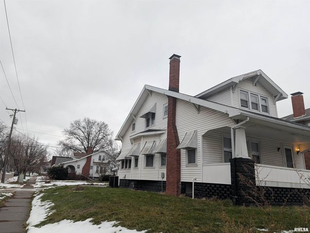 159 W LOCUST Street, Canton, IL 61520