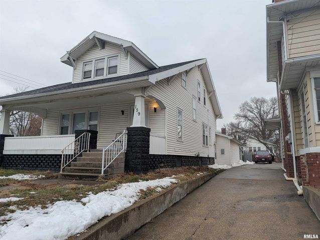 159 W LOCUST Street, Canton, IL 61520