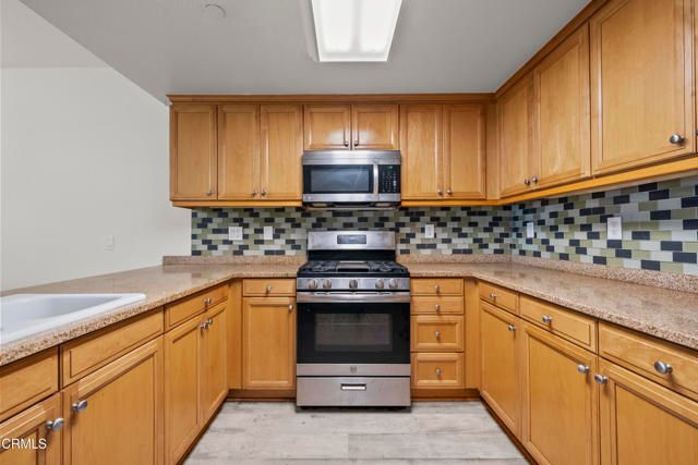 3016 Moonlight Park Avenue, Oxnard, CA 93036