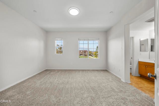 3016 Moonlight Park Avenue, Oxnard, CA 93036