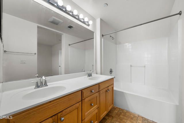 3016 Moonlight Park Avenue, Oxnard, CA 93036