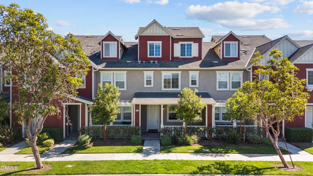 3016 Moonlight Park Avenue, Oxnard, CA 93036