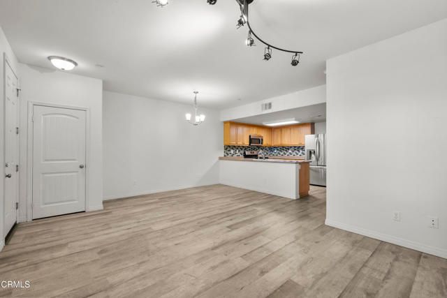 3016 Moonlight Park Avenue, Oxnard, CA 93036