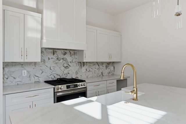 1111 Petway Ave, Nashville, TN 37206
