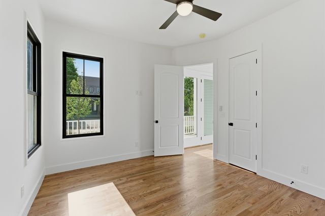 1111 Petway Ave, Nashville, TN 37206
