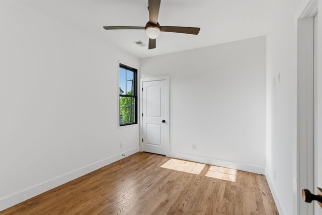 1111 Petway Ave, Nashville, TN 37206
