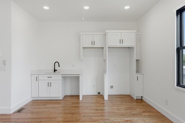 1111 Petway Ave, Nashville, TN 37206