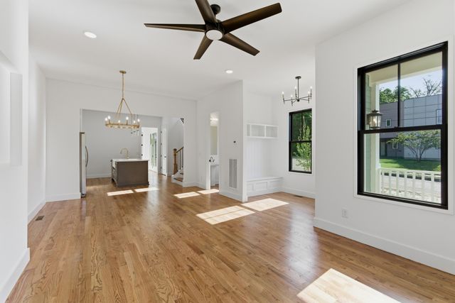 1111 Petway Ave, Nashville, TN 37206