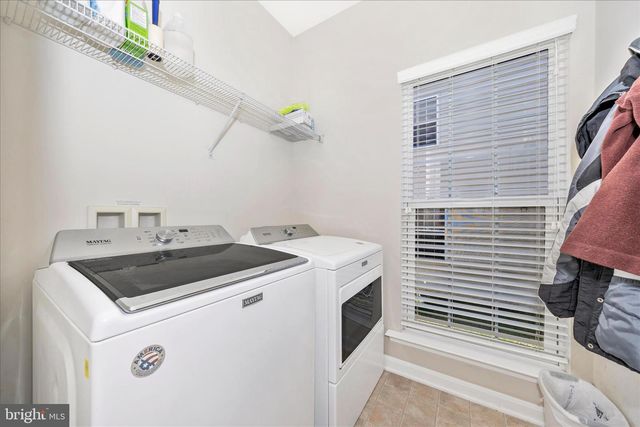 214 UNION RIDGE DR, Charles Town, WV 25414