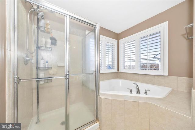 214 UNION RIDGE DR, Charles Town, WV 25414