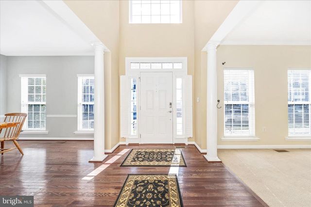 214 UNION RIDGE DR, Charles Town, WV 25414