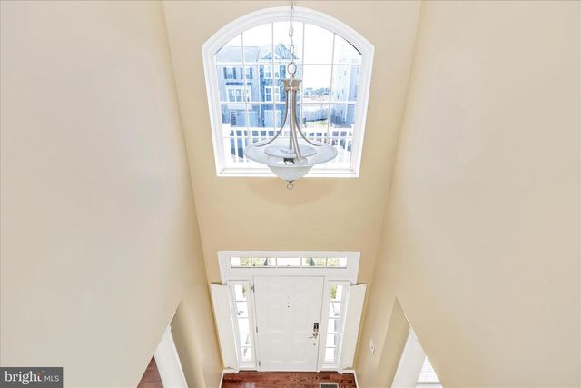 214 UNION RIDGE DR, Charles Town, WV 25414