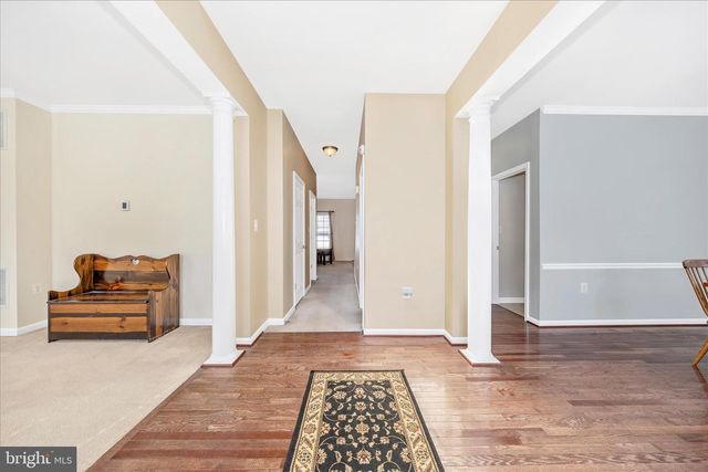 214 UNION RIDGE DR, Charles Town, WV 25414