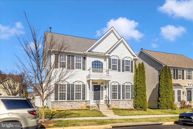 214 UNION RIDGE DR, Charles Town, WV 25414