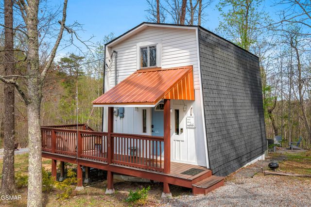 1638 S Mountain View Road, Sevierville, TN 37876