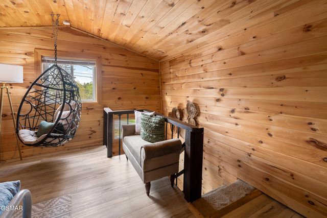 1638 S Mountain View Road, Sevierville, TN 37876