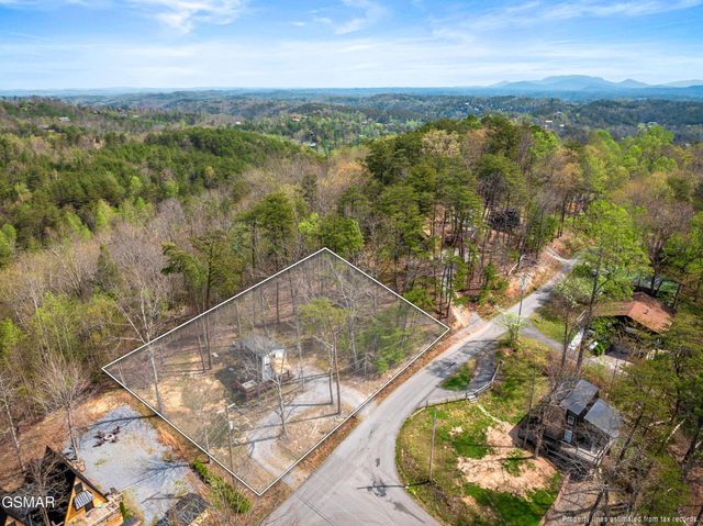 1638 S Mountain View Road, Sevierville, TN 37876